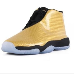 Nike  Air Jordan Future GG (GS) Metallic Gold Coin Shoe Size 6 Y